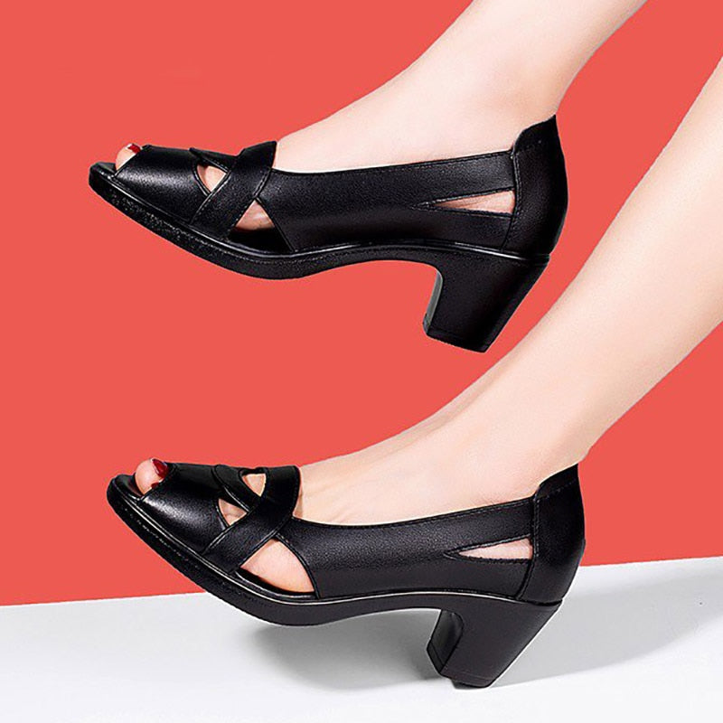 Escarpins ajourés à talons